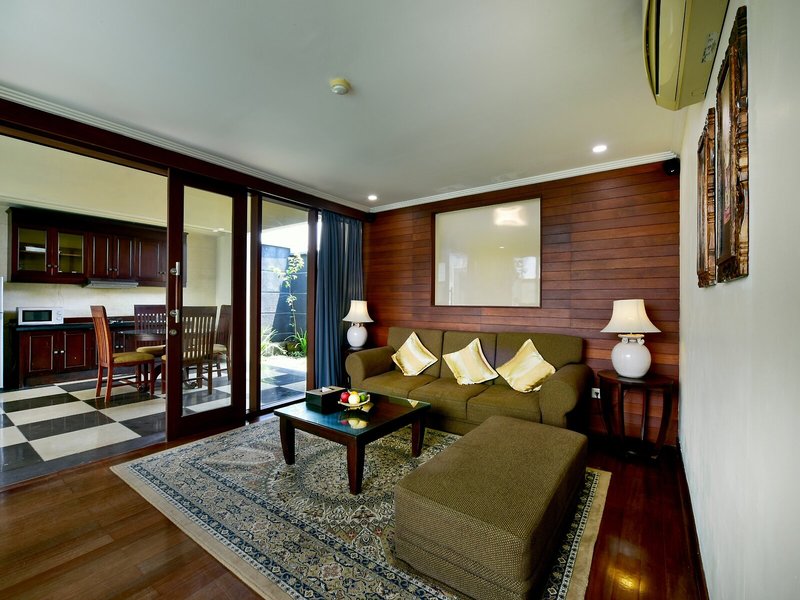 The Khayangan Dreams Villa Seminyak